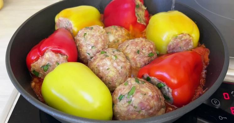 Один із знайомих, але найсмачніших рецептів фаршированого перцю з булгуром