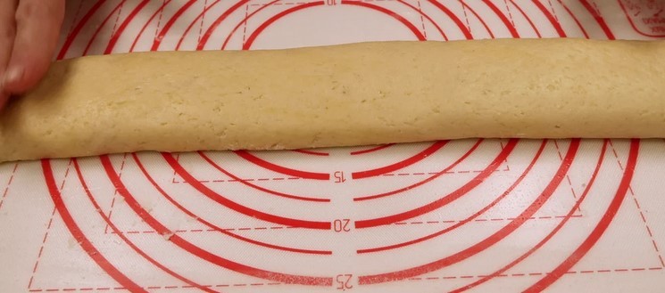 Випічка з сиру: трикутники з корицею. Ароматні, з ніжним сирним смаком