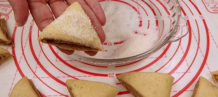 Випічка з сиру: трикутники з корицею. Ароматні, з ніжним сирним смаком