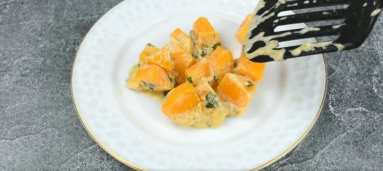 У вас є гарбуз? Не пропустіть цей рецепт. Гарбуз в сметанному соусі