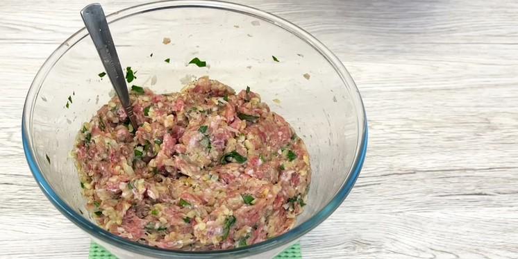 Один із знайомих, але найсмачніших рецептів фаршированого перцю з булгуром