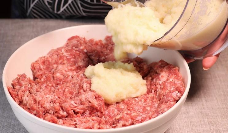 Виявляється, сода не тільки випічку піднімає, але й котлети робить соковитішими, ніжнішими і смачнішими