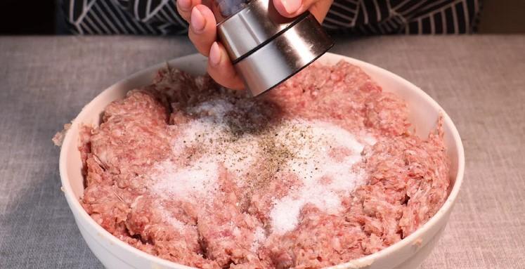 Виявляється, сода не тільки випічку піднімає, але й котлети робить соковитішими, ніжнішими і смачнішими