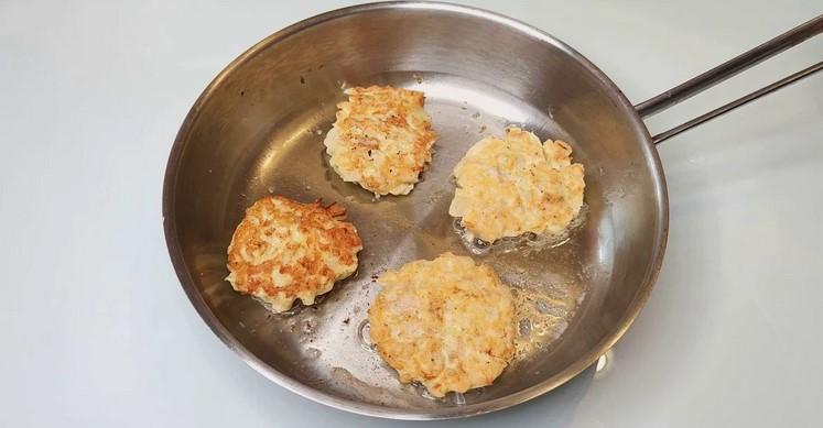 Беру 2 курячі філе і готую велику гору котлет без м'ясорубки. Ділюсь своєю "хитрістю"