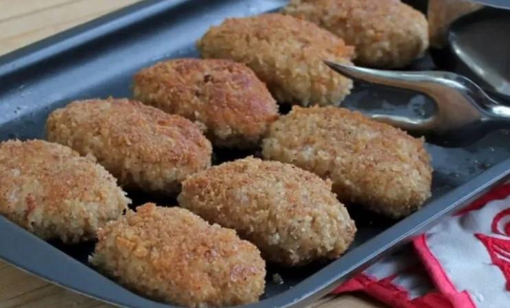 Розкрию секретний інгредієнт соковитих столових котлет – це ложка соди. І ще одна хитрість кухарів