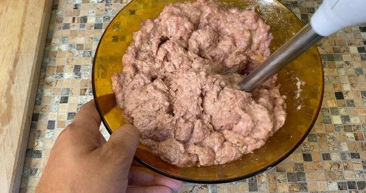 Готуємо м'ясний хліб: дешевий та простий рецепт