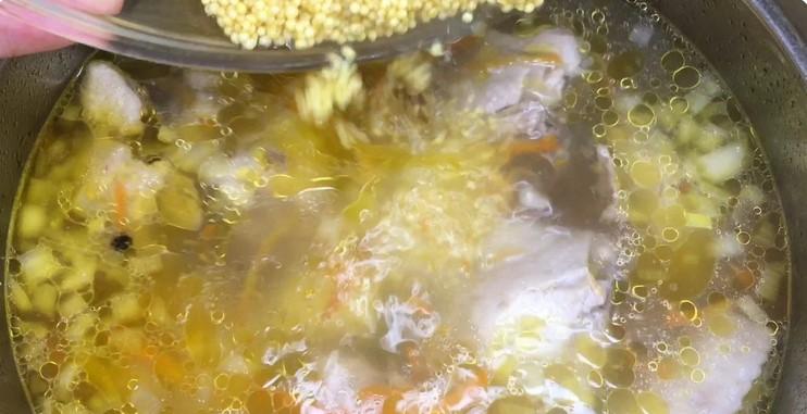 Найсмачніший зимовий суп! Український капусняк із пшоном