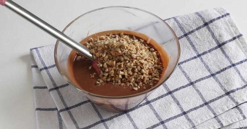 Домашні сирки в шоколадній глазурі: золотий рецепт