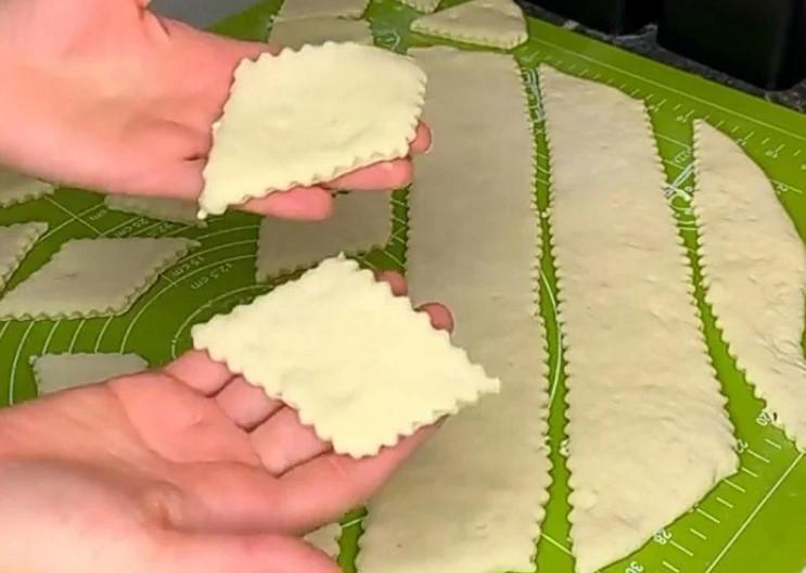 Коржики, як пух. Усього три інгредієнти. Без яєць, олії та молока