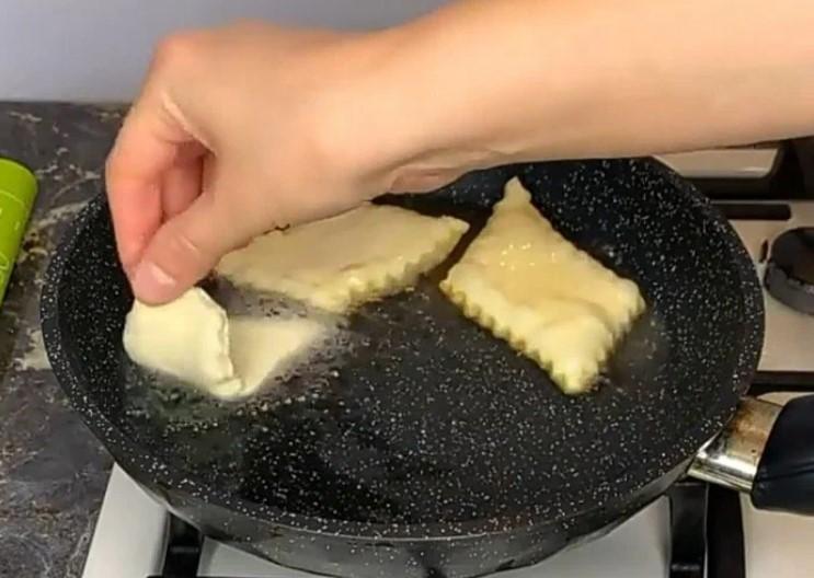 Коржики, як пух. Усього три інгредієнти. Без яєць, олії та молока