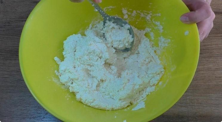 Ідеальний рецепт сирників на сніданок. Виходять завжди дуже смачні та ніжні