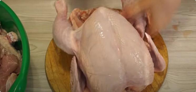 Тушонку в магазині не купую, готую сама, виходить дешевше і не потрібні спеціальні пристрої