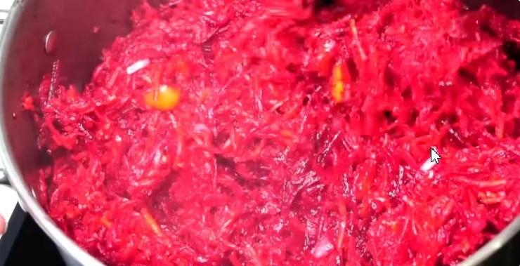 Показую як я готую борщ на зиму: нічого обсмажувати окремо не потрібно, зберігається у шафі