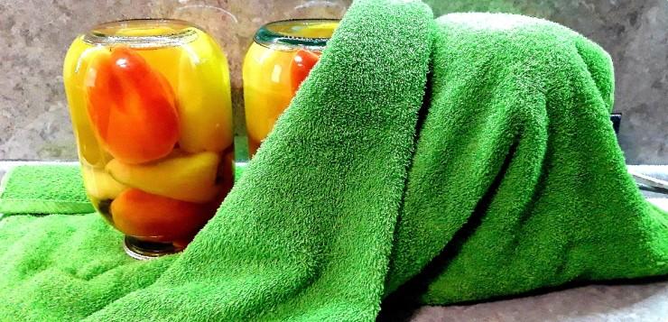 Мариновані перці на зиму для фарширування. Найпростіший рецепт