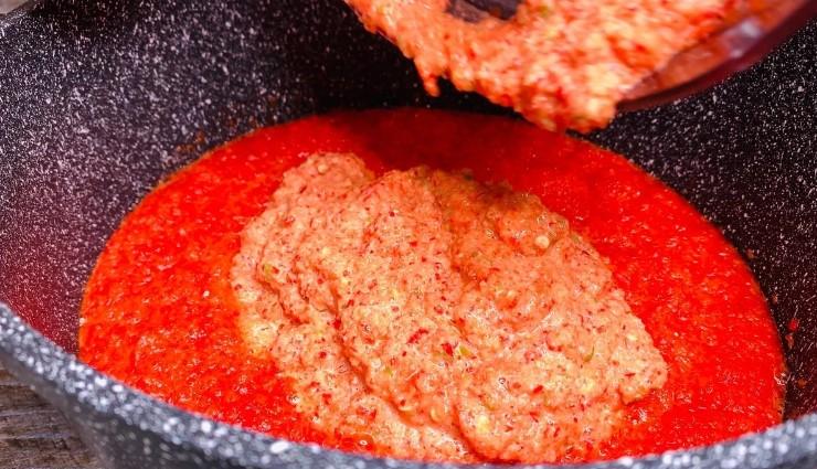 Такий соус у магазині не купиш: гостро-солодкий зігріваючий конфітюр із перцю