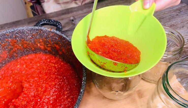 Такий соус у магазині не купиш: гостро-солодкий зігріваючий конфітюр із перцю