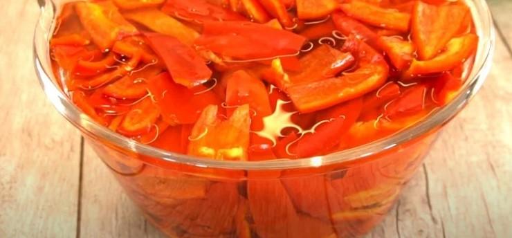 У кожній родині готують по-своєму: мій улюблений варіант "Лечо на зиму"