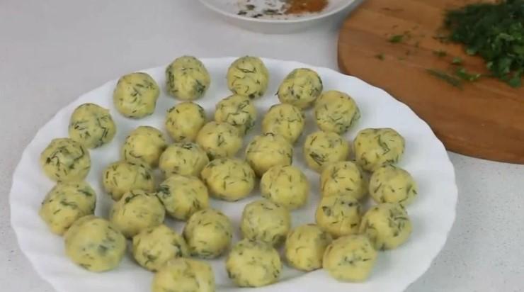 Суп, від якого мені складно відірватися, бо дуже смачний, а готувати його зовсім не складно