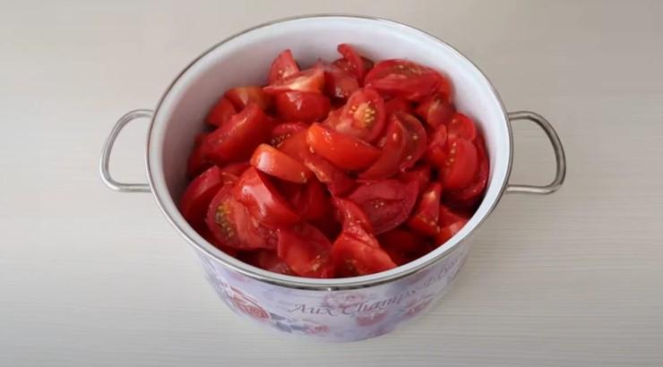 Моя дружина готує дуже смачний домашній кетчуп. Ділюсь рецептом