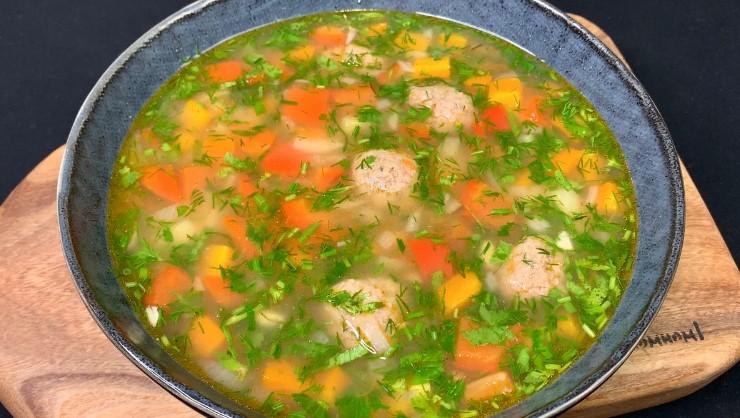 Готую наваристий суп: продукти прості, готується швидко і виходить дуже смачний