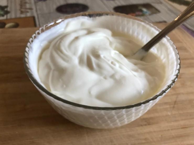 Бісквітний рулет – жодної тріщини. Легкий та ніжний десерт до чаю