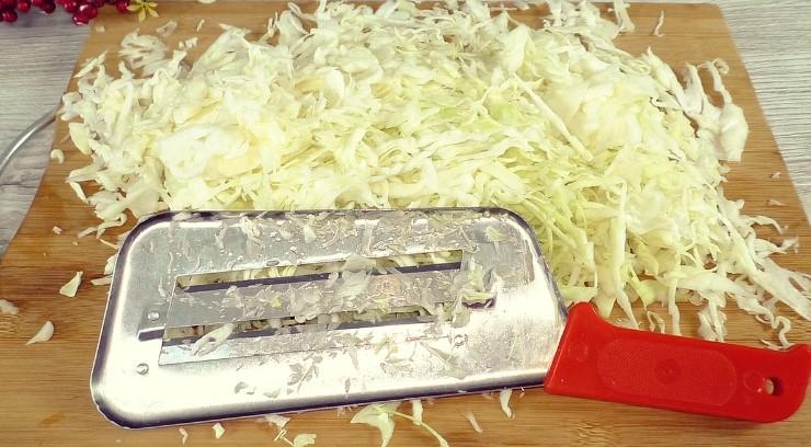 Найпростіший рецепт солоної капусти на зиму