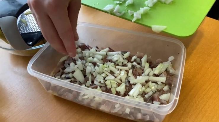 Рецепт смачного салату, який зможе замінити звичну вечерю