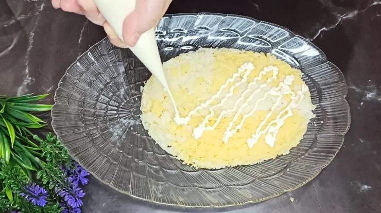 Найсмачніший салат "Ананас" на Новий Рік 2023 або Різдво