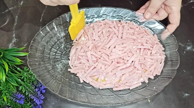 Найсмачніший салат "Ананас" на Новий Рік 2023 або Різдво