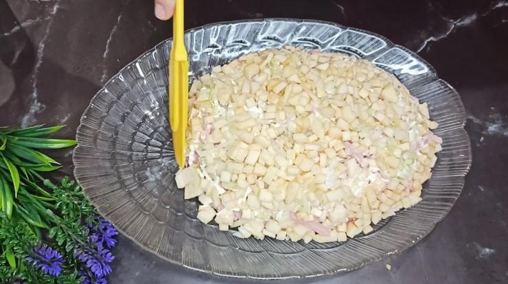 Найсмачніший салат "Ананас" на Новий Рік 2023 або Різдво