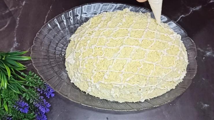 Найсмачніший салат "Ананас" на Новий Рік 2023 або Різдво