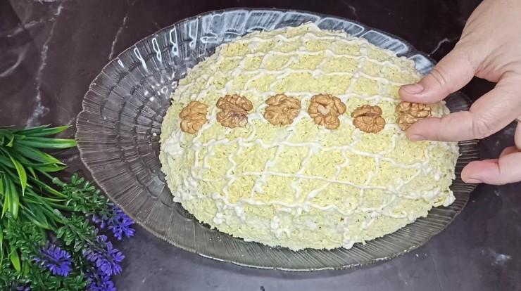 Найсмачніший салат "Ананас" на Новий Рік 2023 або Різдво