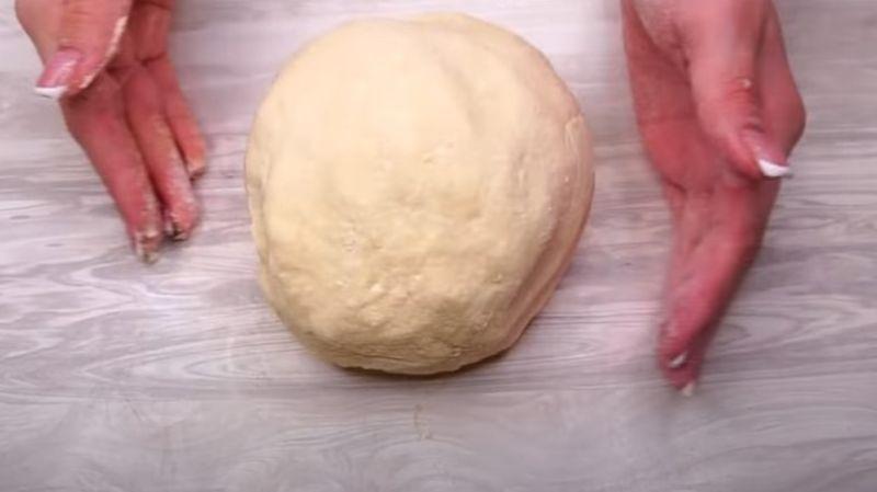 Які ж вони смачні! Сирні шайбочки до чаю за лічені хвилини