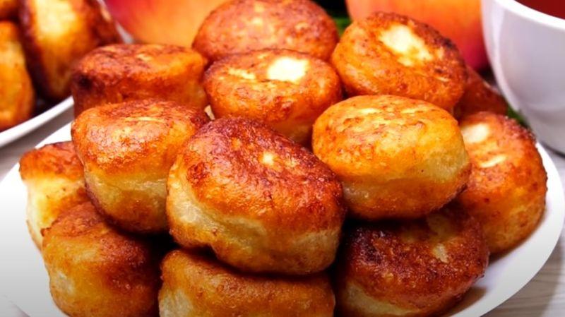 Які ж вони смачні! Сирні шайбочки до чаю за лічені хвилини