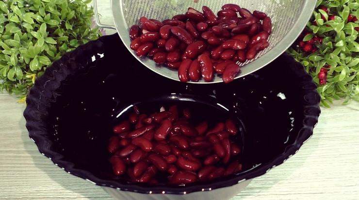 Салат із червоною квасолею без майонезу. Відмінний варіант для перекусу або повноцінної вечері