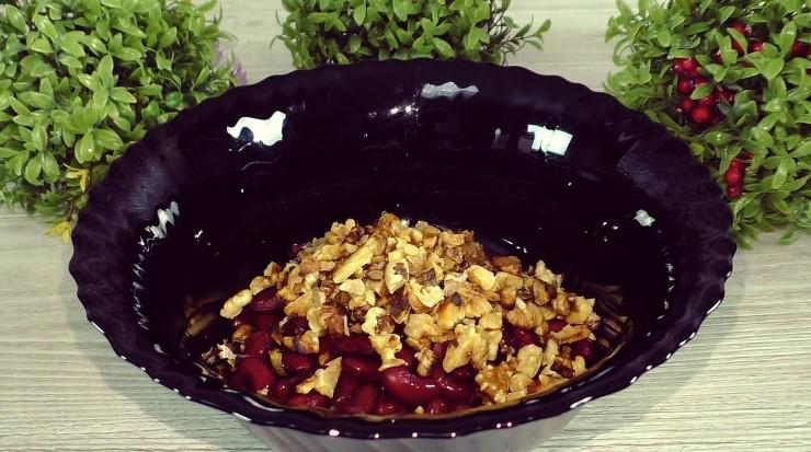 Салат із червоною квасолею без майонезу. Відмінний варіант для перекусу або повноцінної вечері