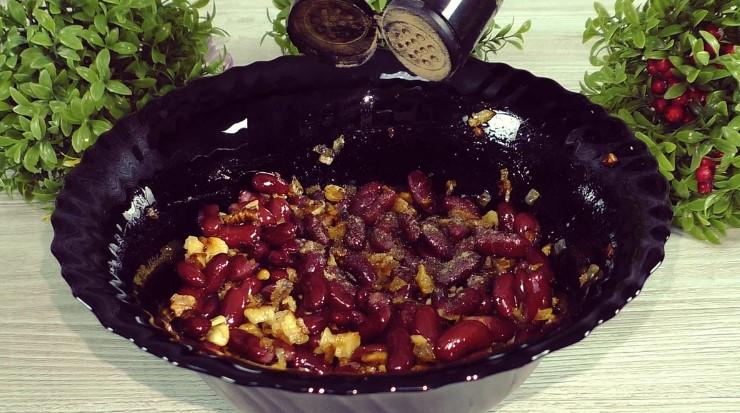 Салат із червоною квасолею без майонезу. Відмінний варіант для перекусу або повноцінної вечері