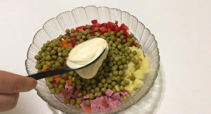 Смачний салат на всі випадки життя