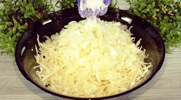 Капустяна запіканка на швидку руку без духовки, на сковороді