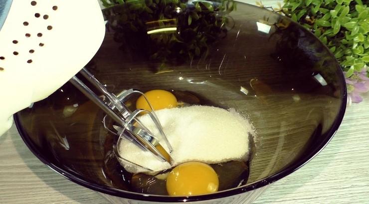 Простий сирний пиріг із доступних продуктів