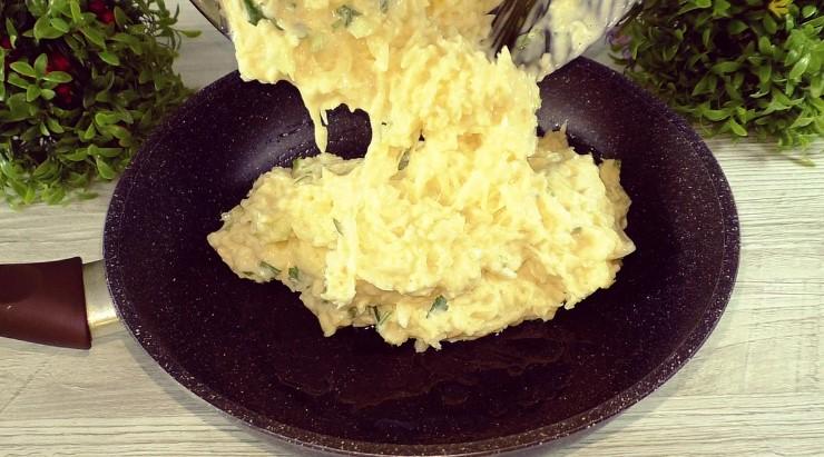 Капустяна запіканка на швидку руку без духовки, на сковороді