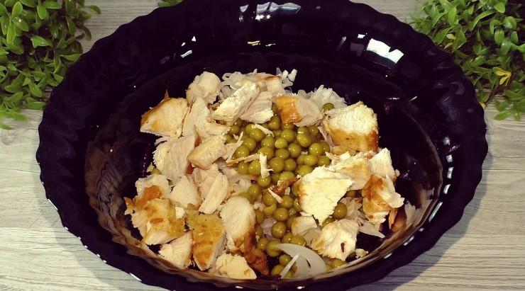 Салати із буряком готую часто. Готується все просто, а смак чудовий