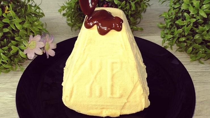 Сирна паска, на приготування потрібно всього кілька хвилин