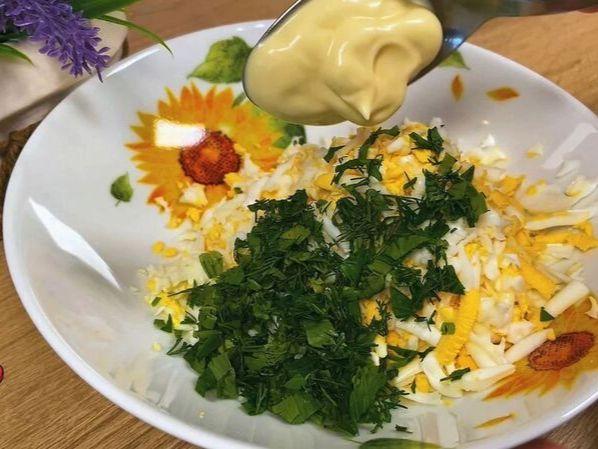 Прості та смачні бутерброди з оселедцем, які зможе приготувати кожен