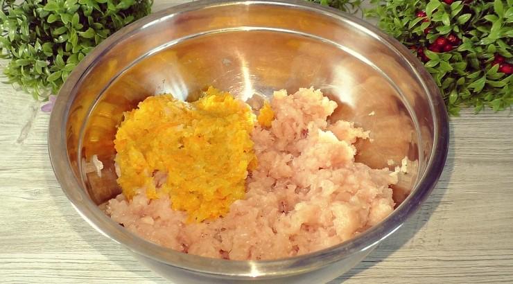 Просто роблю кульки з фаршу з рисом та запікаю і вся сім'я сита