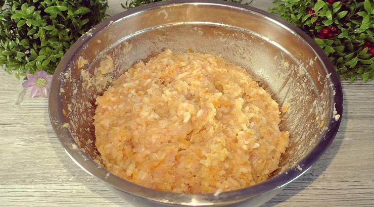 Просто роблю кульки з фаршу з рисом та запікаю і вся сім'я сита