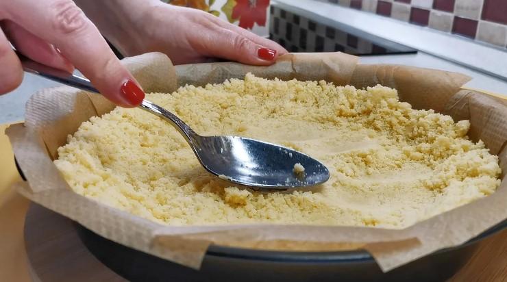 Випікаю такі пироги з різними ягодами, міняю начинки за смаком