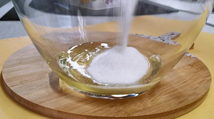 Випікаю такі пироги з різними ягодами, міняю начинки за смаком