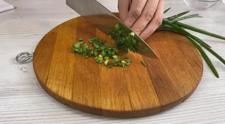 Салат "Бюджетний": із найпростіших продуктів