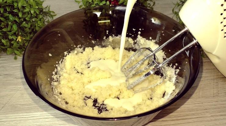 Пиріг з яблуками за найпростішим рецептом. Смачний рецепт із доступних продуктів